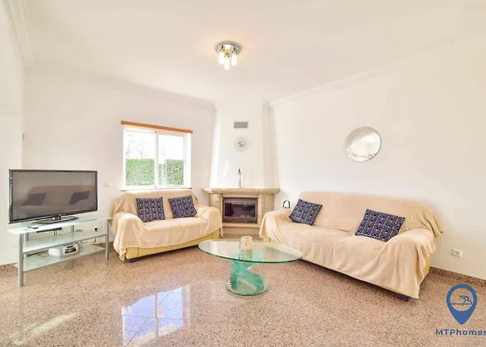 Villa Alfarrobeira By Mtphomes