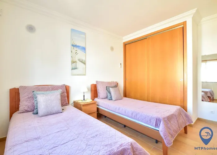 Villa Alfarrobeira By Mtphomes Albufeira