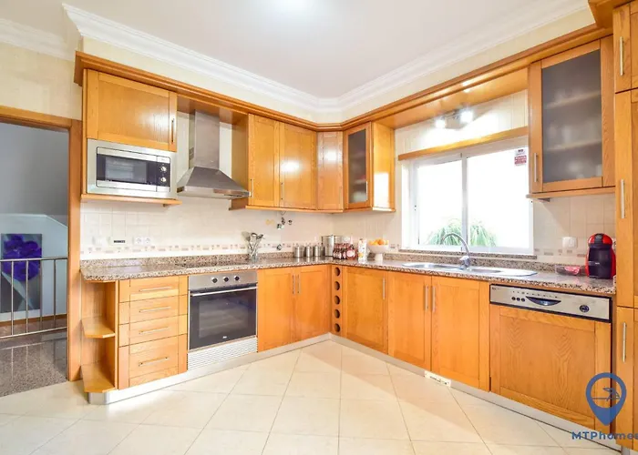 Alfarrobeira By Mtphomes Villa Albufeira