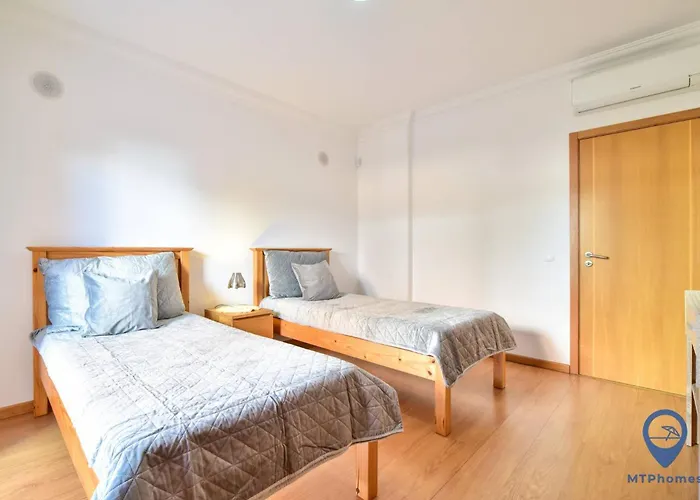 Villa Alfarrobeira By Mtphomes